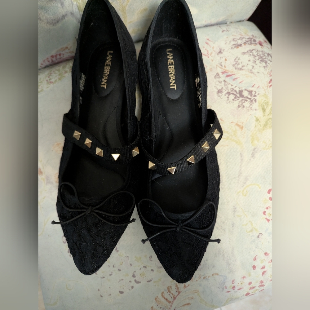 Lace Pointed Toe Flats with Studded Strap - Black